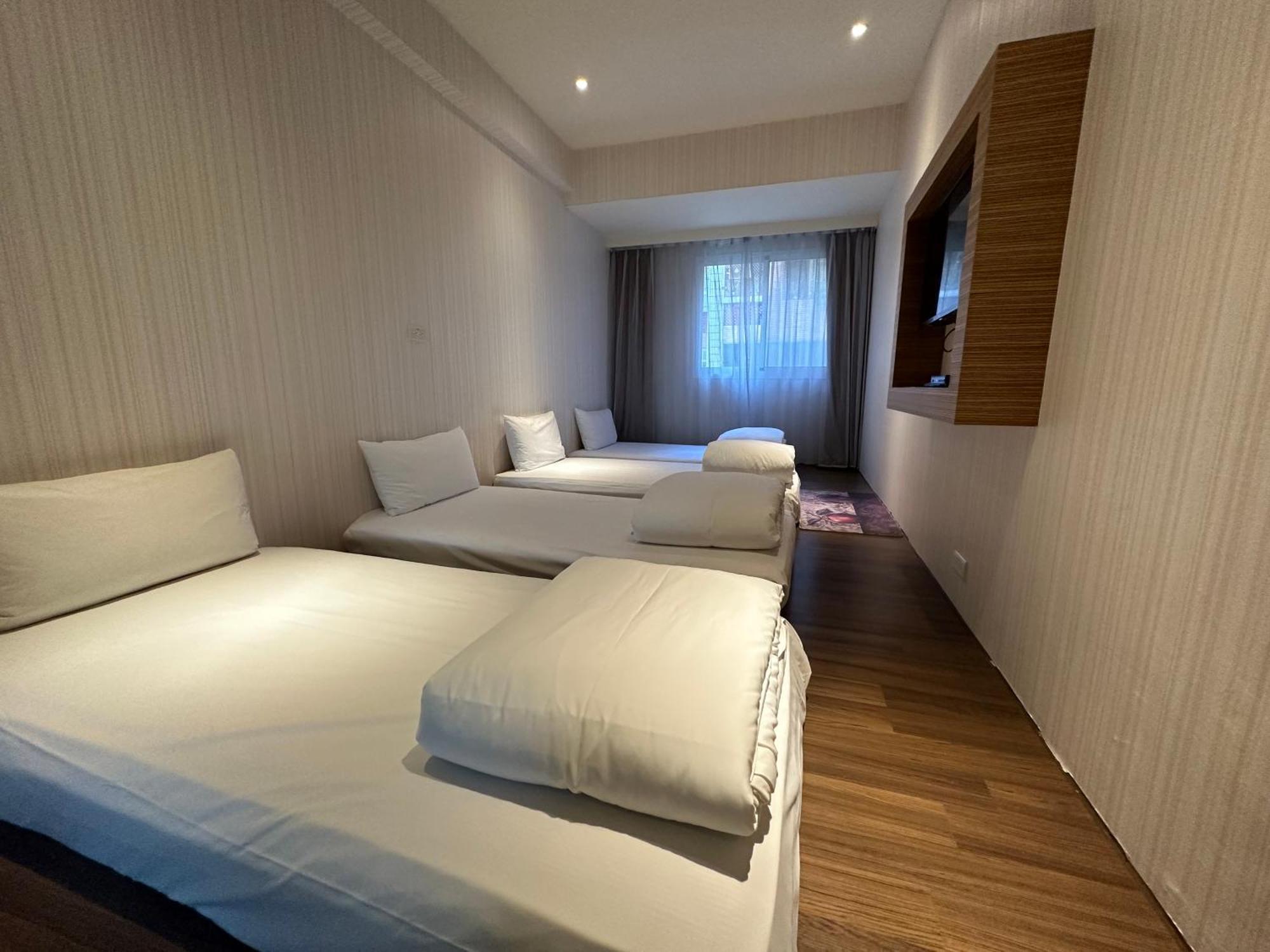 Young Soarlan Hotel - Tainan Zewnętrze zdjęcie
