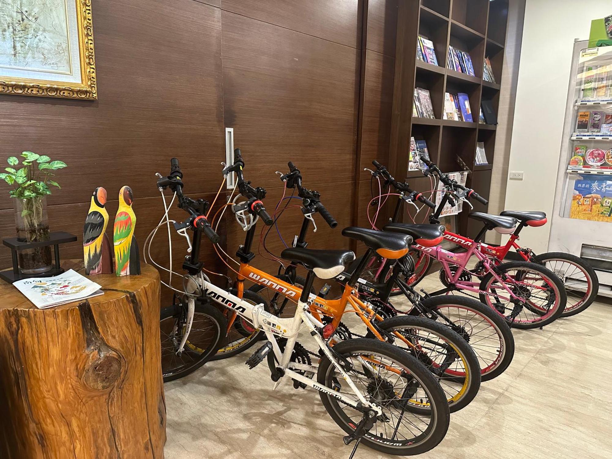 Young Soarlan Hotel - Tainan Zewnętrze zdjęcie
