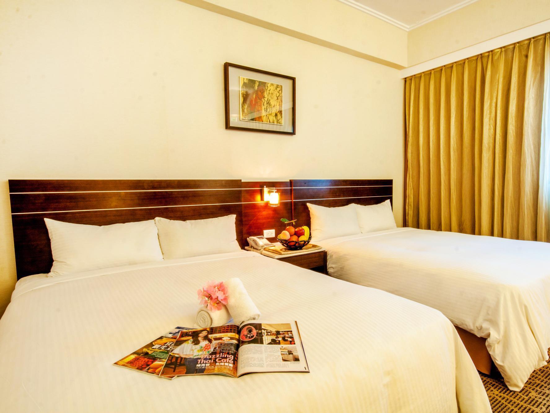 Young Soarlan Hotel - Tainan Zewnętrze zdjęcie